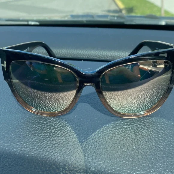 Tom For Anoushka Sunglasses - Picture 1 of 12